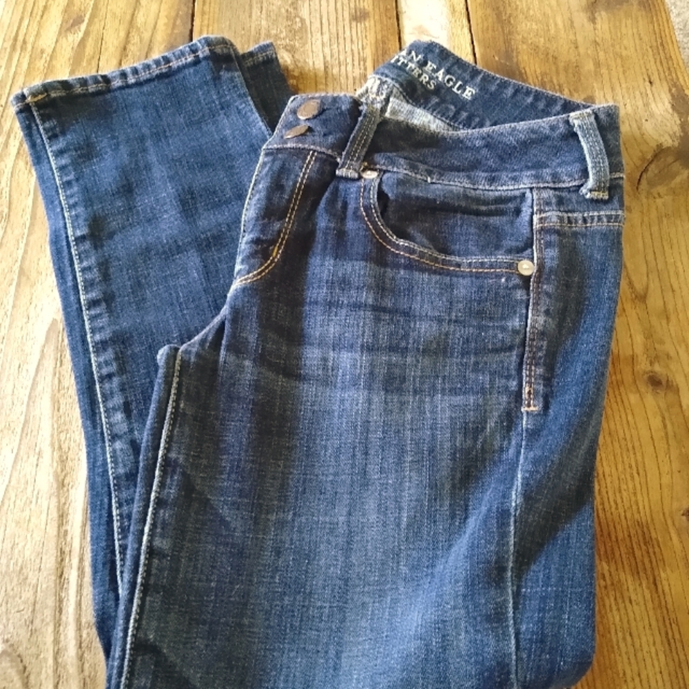 American eagle double button low-rise artist crop